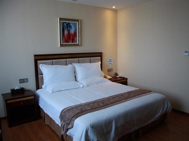 Greentree Inn Guangdong Shantou Chengjiang Road Business Hotel Екстер'єр фото